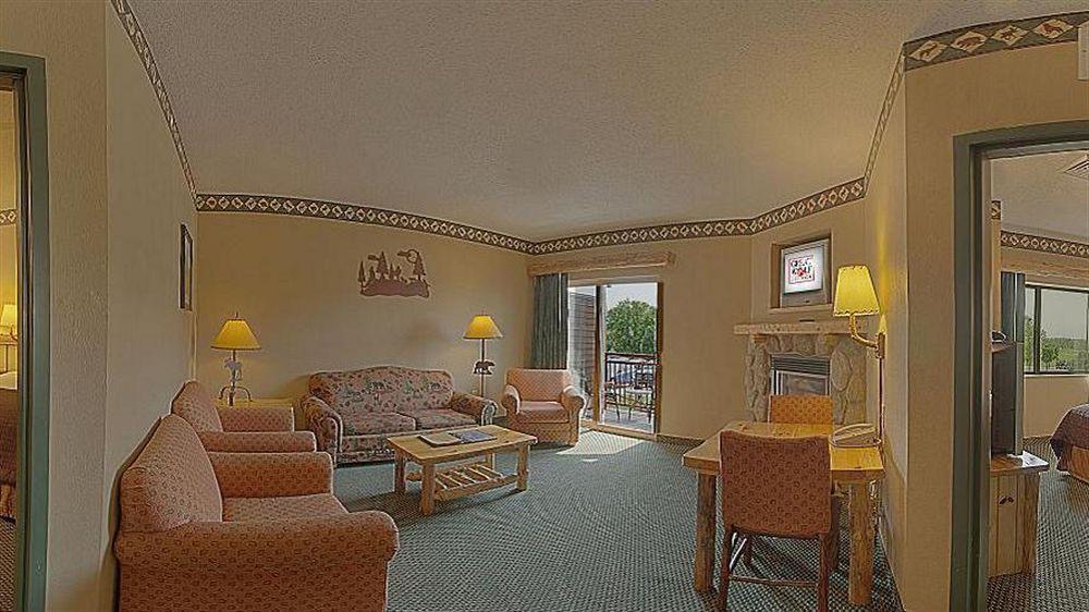Hotel M Mount Pocono Exterior photo