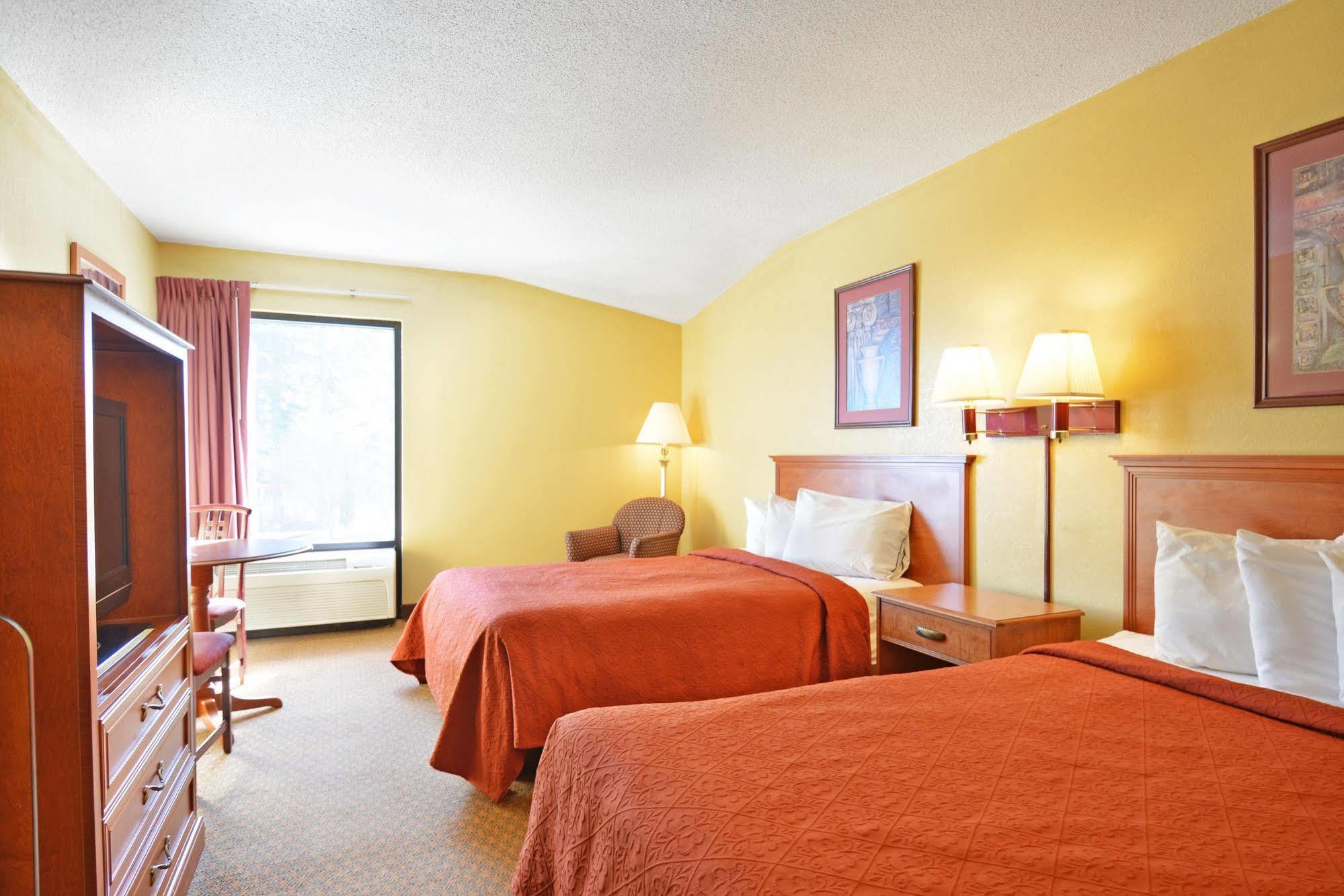 Hotel M Mount Pocono Exterior photo